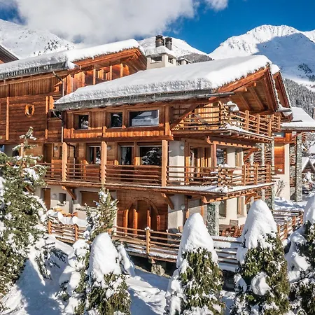 Capel - By Emerald Apartmán