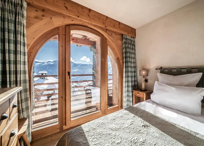 Capel - By Emerald * Verbier