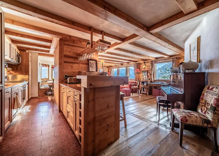 Capel - By Emerald *