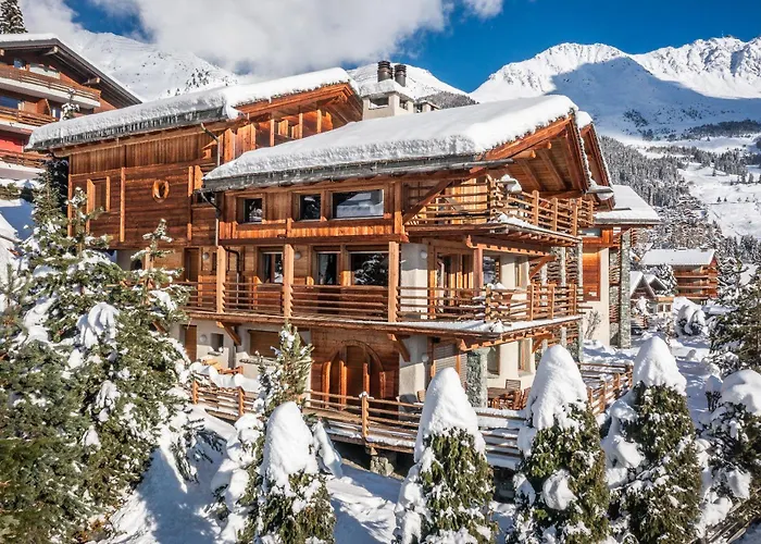 Capel - By Emerald Apartman